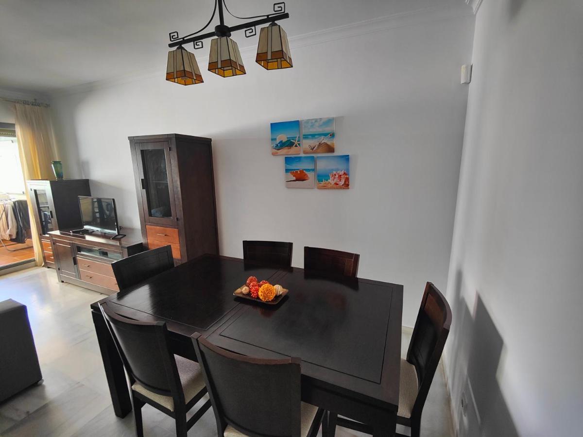 Gran Apartamento Cerca De La Playa Con Piscina En El Centro Fuengirola Exterior foto